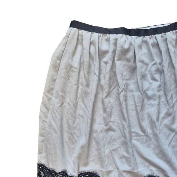 Jody California Women's Silver Poly & Black Lace Lined Slip Skirt NEW NWT - Picture 4 of 13